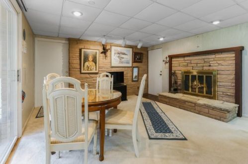 1750 Summit Dr, Lake Geneva, WI 53147-1638