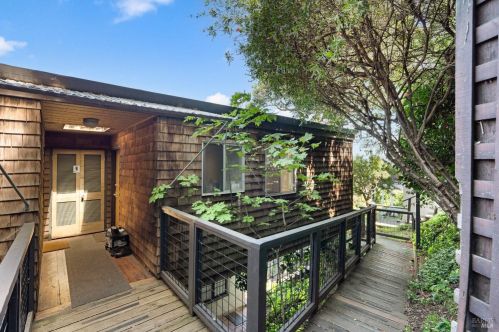 172 Bulkley Ave, Sausalito, CA 94965-2150