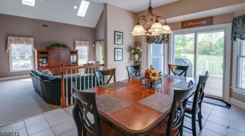 3 Countryside Rd, East Amwell Township NJ  08551-2050 exterior