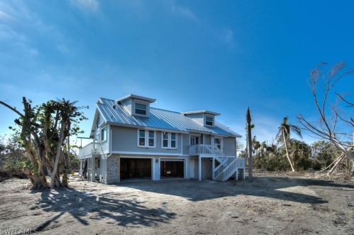 215 Robinwood Cir, Sanibel FL  33957-5722 exterior