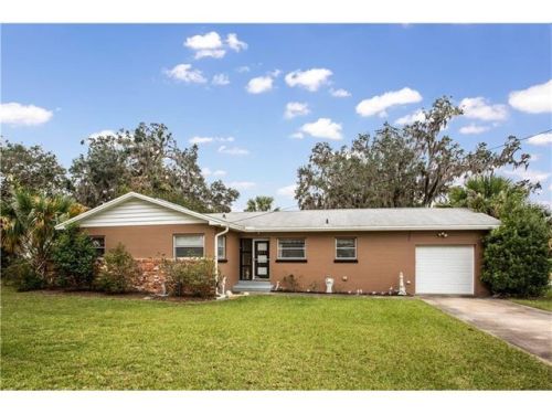 747 Daphne Ave, Umatilla, FL 32784-8122