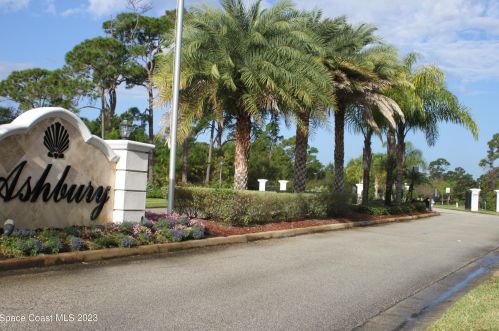 118 Ashbury Blvd, Sebastian, FL 32958-8664