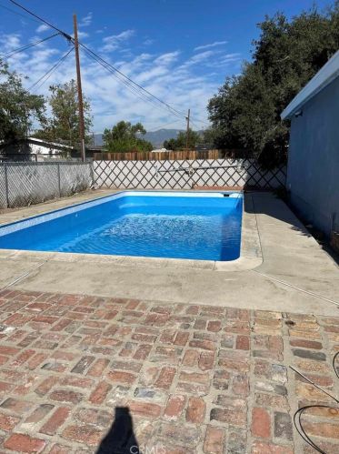 1003 Lawton St, Redlands CA  92374-3018 exterior