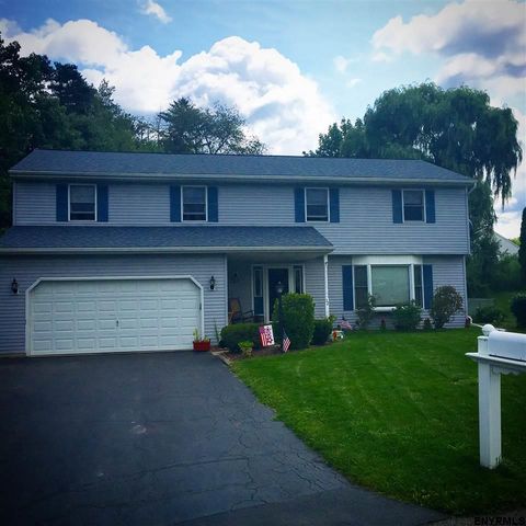 32 Quail Hollow Rd, Bethlehem Center, NY 12077-4425