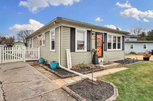 1649 Minnesota St, Hobart, IN 46342-5731