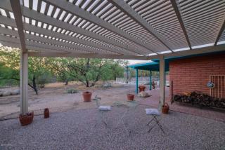 9115 Moenkopi Trl, Tucson, AZ 85749-9638