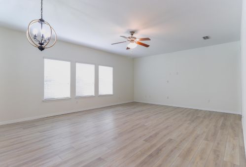 62 Nelly St, Freeport FL  32439-7615 exterior