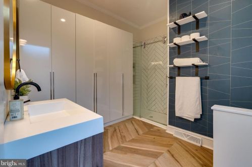 721 Orange St, Lancaster PA  17602-3118 exterior