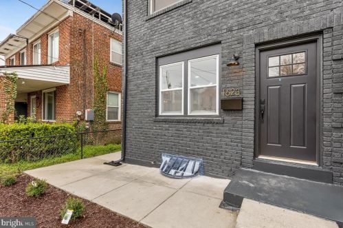1623 Fort Dupont St, Washington, DC 20020-1052