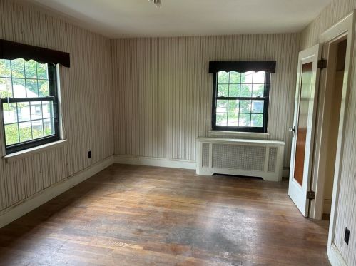 189 Weld St, Boston MA  02132-7826 exterior