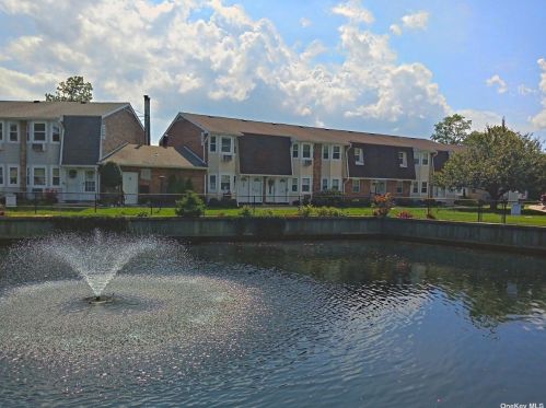 234 Millard Ave, Babylon, NY 11704-7330