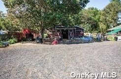 295 Pine Acre Blvd, Huntington Station, NY 11746-8518