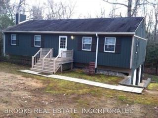 101 Macon Cir, Williamsburg VA  23188-1812 exterior