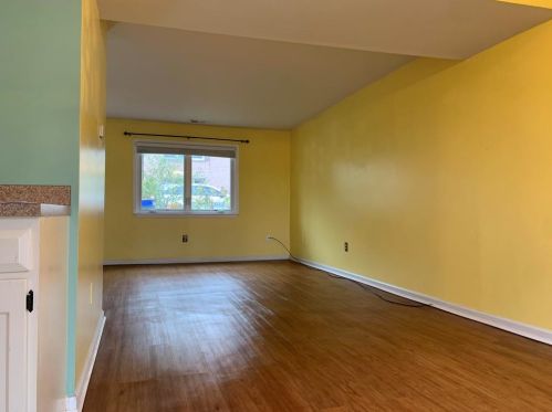 168 Vista Dr, Easton, PA 18042-7204