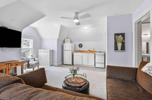 1051 Spaight St, Madison WI 53703-3701 exterior