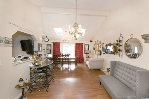 3 Linden Ave, Holtsville NY  11742-2323 exterior