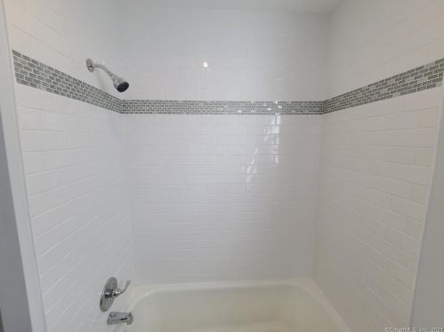 249 Wilkenda Ave, Waterbury CT  06708-3655 exterior