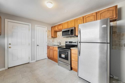 606 Raleigh St, Denver CO 80204-2932 exterior