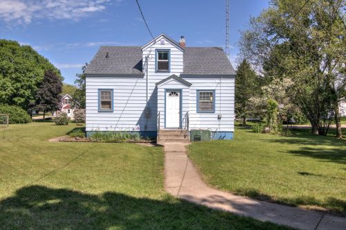 306 Dunn St, Pepin, WI 54759-9621