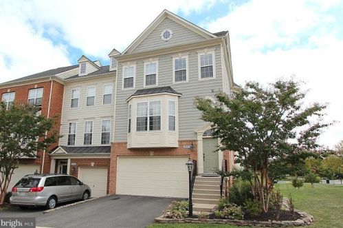 43818 Lees Mill Sq, Leesburg, VA 20176-3825