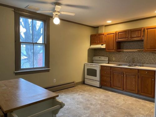 21 Amenia Rd, West Woods CT  06069-2242 exterior
