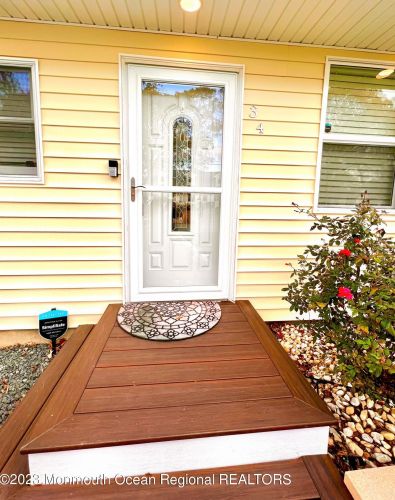 34 Harborage Ave, Berkeley Township NJ  08721-1867 exterior