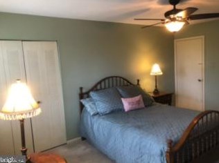 211 Oberlin Ter, Lansdale PA 19446-4962 exterior