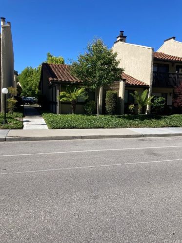 1087 James Way, Pismo Beach CA  93420-1507 exterior
