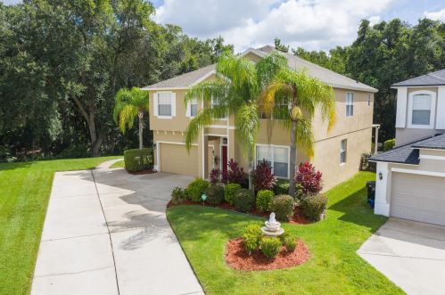 10037 Oak Crest Rd, Orlando, FL 32829-8251