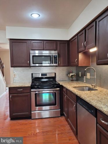 17 Brearly Dr, Erial NJ  08081-4456 exterior