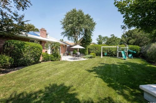 969 End, Woodsburgh, NY 11598-1005