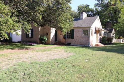 3561 Westcliff Rd, Fort Worth, TX 76109-2821