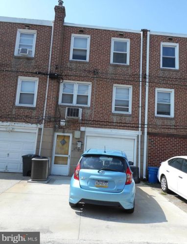 330 Pine St, Manor PA  19036-1008 exterior