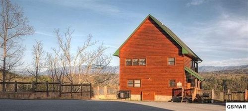 1902 Starr Vw Dr, Pigeon Forge TN  37863 exterior