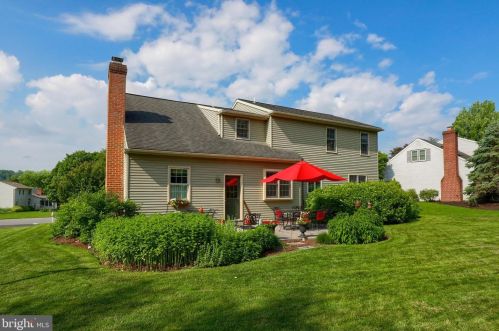 3129 Windsor Dr, Landisville, PA 17538-1363