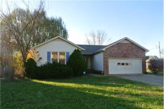 1204 Parkview Dr, Clarksville, TN 37042-4781