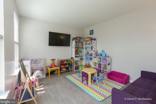 21 Trotting Way, Charles Town WV  25414-3308 exterior