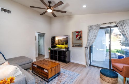 11958 Calle Limonero, El Cajon CA  92019-4041 exterior