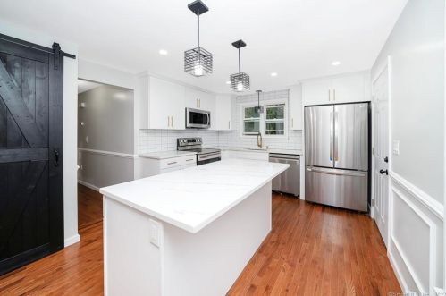 97 Bramblebush Rd, Manchester CT  06040-6300 exterior