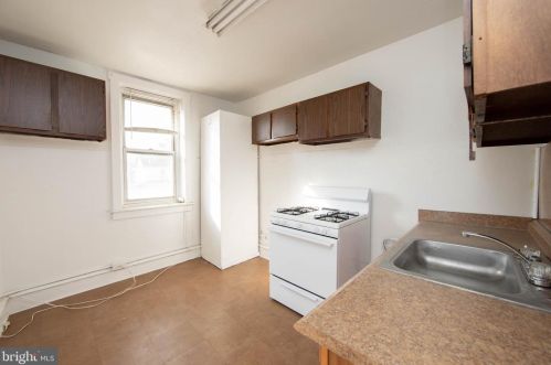 7701 Park Ave, Camden NJ  08109-3534 exterior