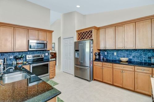 2132 Par Dr, Naples FL  34120-0503 exterior