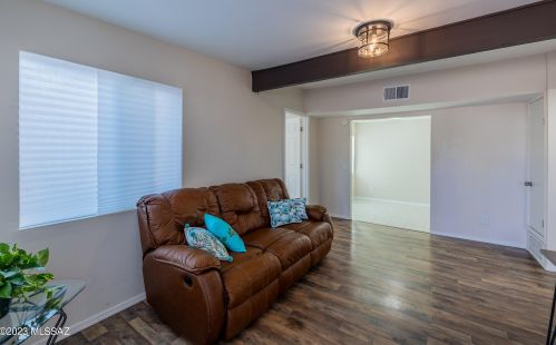 3723 Estrella Ln, Tucson AZ  85705-3307 exterior
