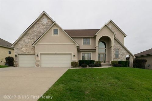 4205 162nd St, Des Moines, IA 50323-2509