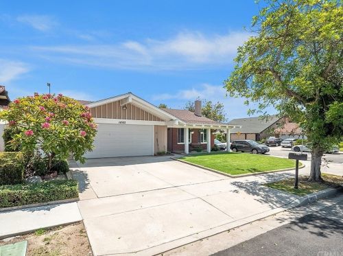 14582 Raintree Ln, Tustin, CA 92780-7122