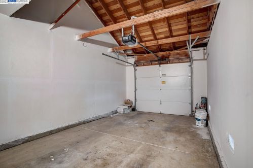 1547 Trimingham Dr, Pleasanton CA  94566-8407 exterior