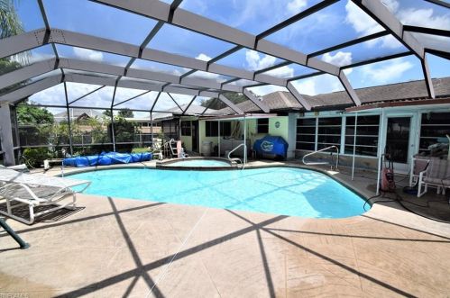 1303 16th Ter, Cape Coral, FL 33909-5397