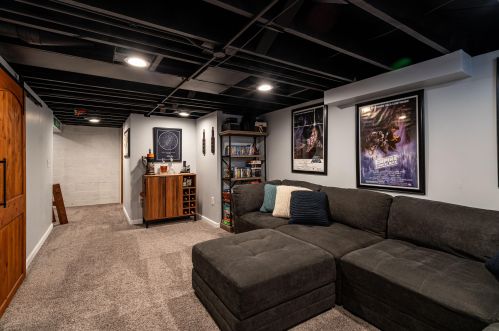 200 79, Milwaukee WI 53219-1707 exterior