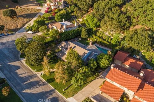 1022 Oak Canyon Ln, Glendora CA  91741-2256 exterior