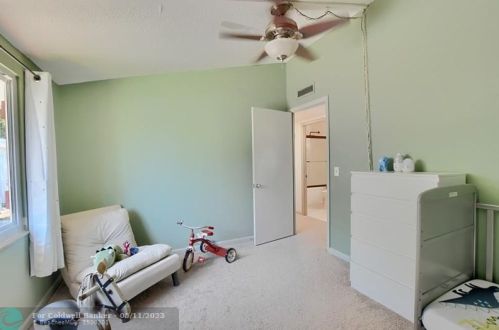 5173 Lake Blvd, Delray Beach FL  33484-4265 exterior