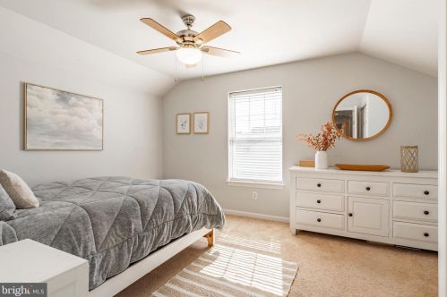 25 Summerlyn Dr, Ephrata PA  17522-9331 exterior